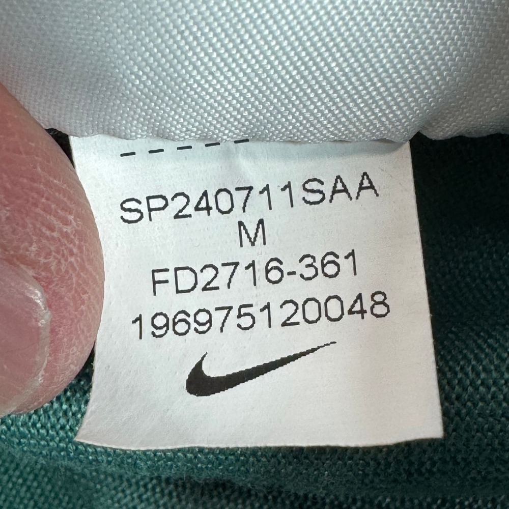 Nike ACG Dri-FIT ADV Women Green Boxy Crop T-Shirt FD2716-361 Medium - Picture 4 of 8
